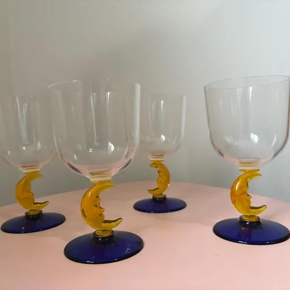 Elegant Moon Design Wine Glasses - Yellow and Blue - Picture 1 of 1